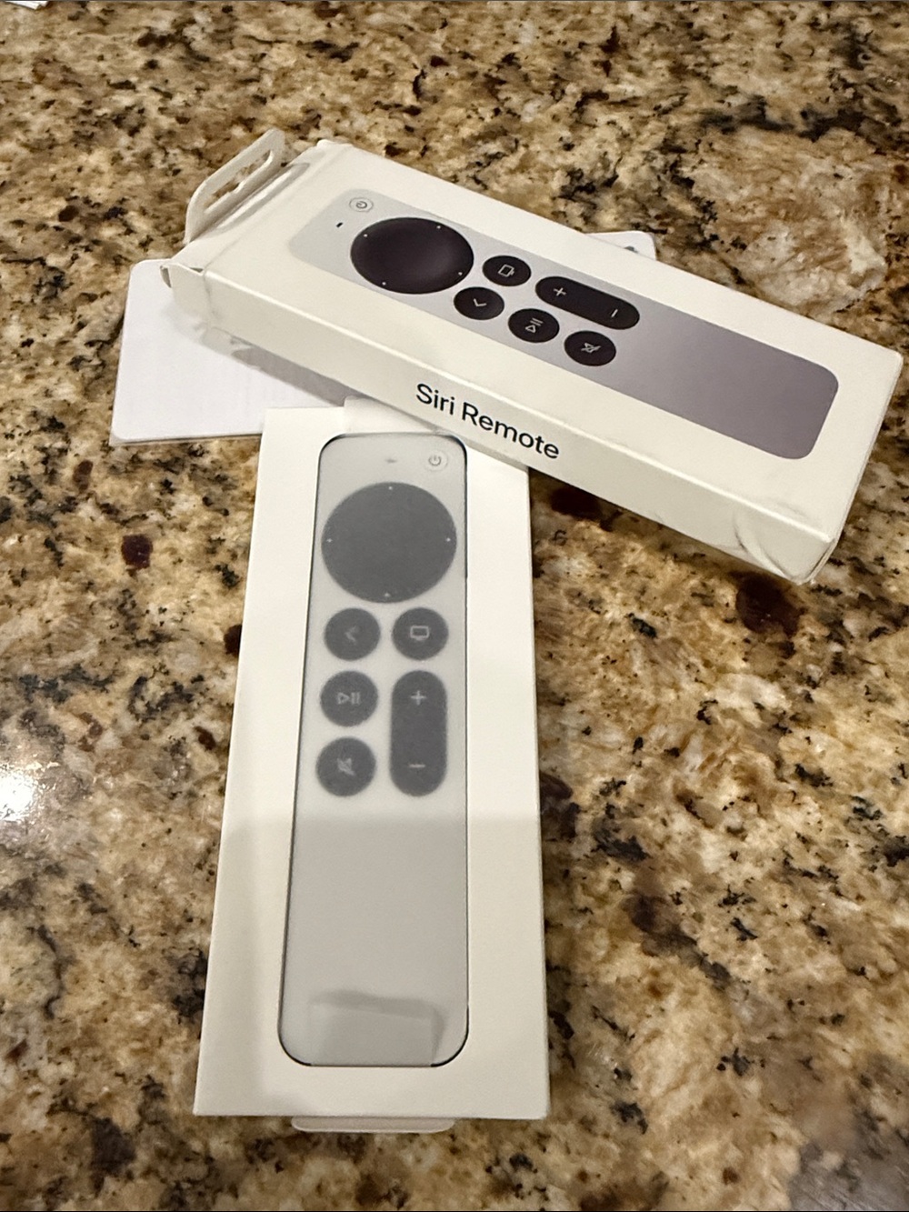 Apple Siri Remote - White and Silver Finish